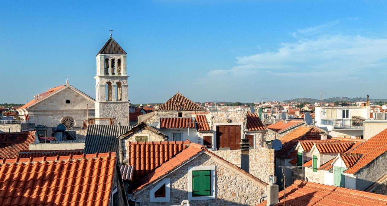 Heritage Residence In Center With Pool- Apartments Vodice Buitenkant foto